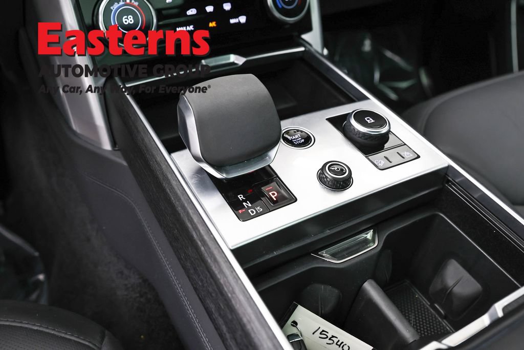 Used 2023 Land Rover Range Rover Autobiography AWD/4WD image 12