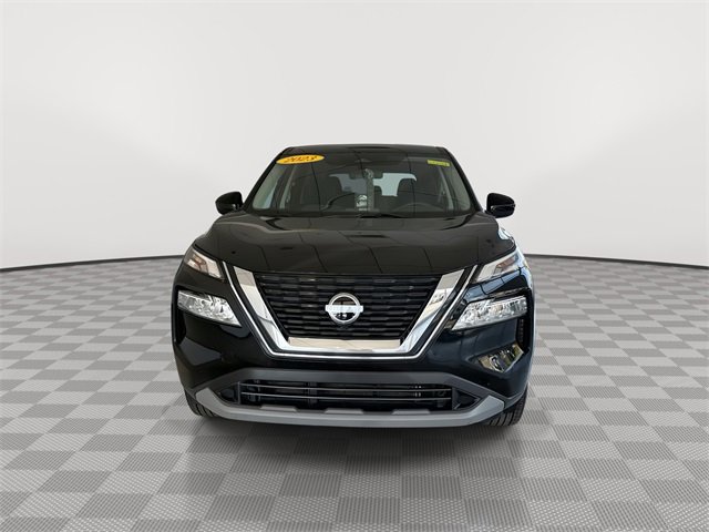 Used 2023 Nissan Rogue SV image 4