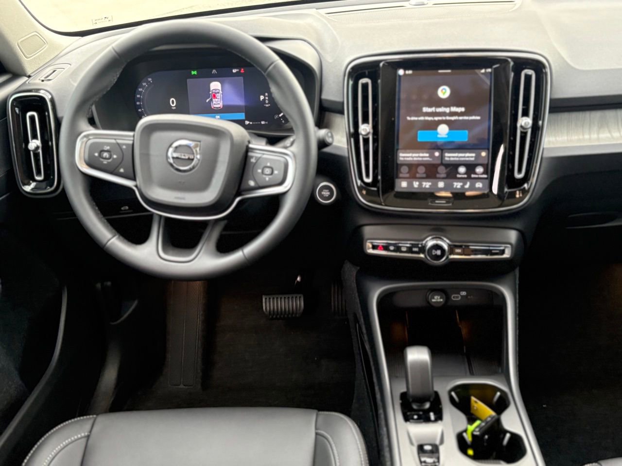 New 2026 Volvo XC40 B5 Core w/ Climate Package image 11