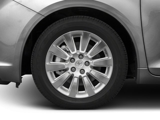 Used 2017 Toyota Sienna Limited FWD image 11