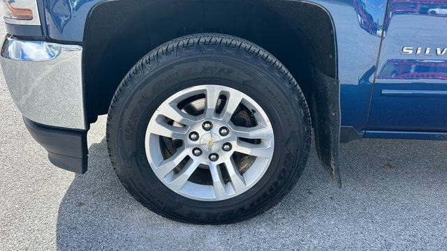 Used 2018 Chevrolet Silverado 1500 LT w/ All Star Edition image 13