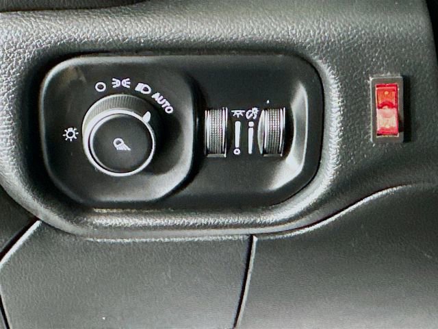 Used 2020 RAM 3500 Tradesman image 12