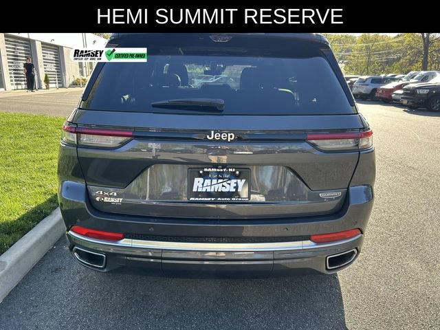 Used 2022 Jeep Grand Cherokee Summit AWD/4WD image 7