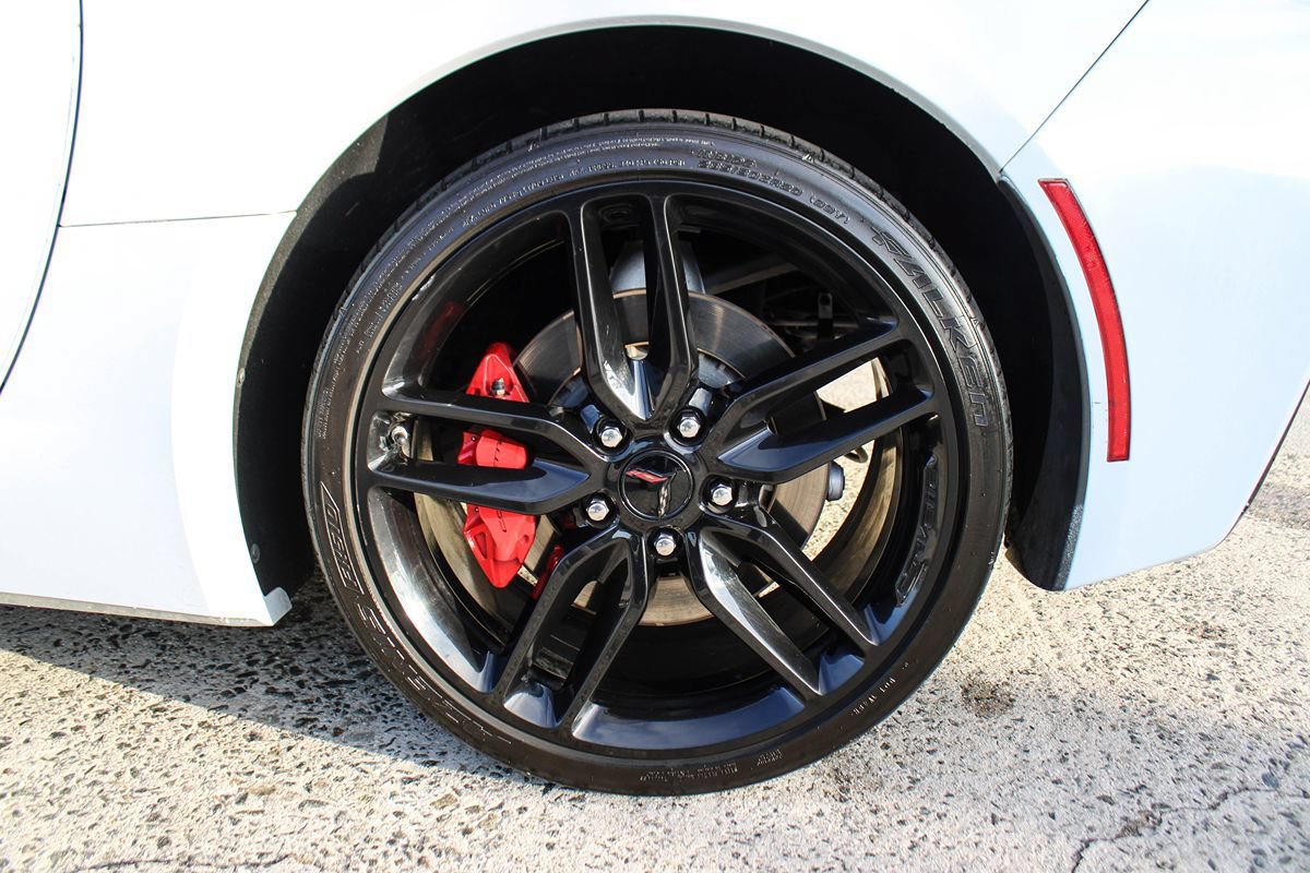 Used 2019 Chevrolet Corvette Stingray Coupe w/ 1LT RWD image 48