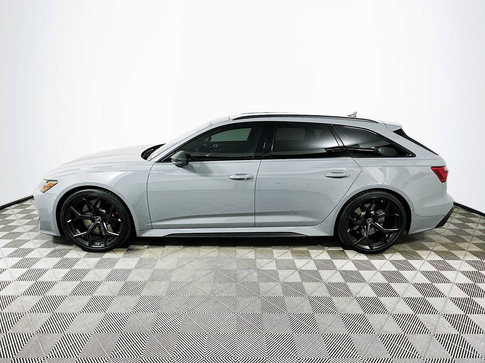 New 2026 Audi RS 6 performance image 4