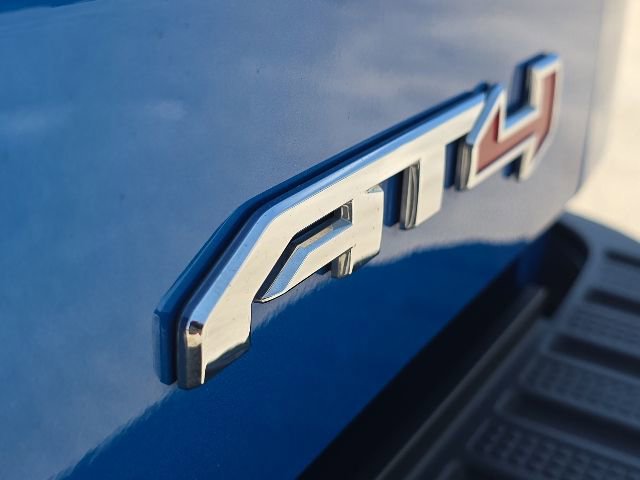 Used 2023 GMC Sierra 1500 AT4 w/ AT4 Premium Package AWD/4WD image 10