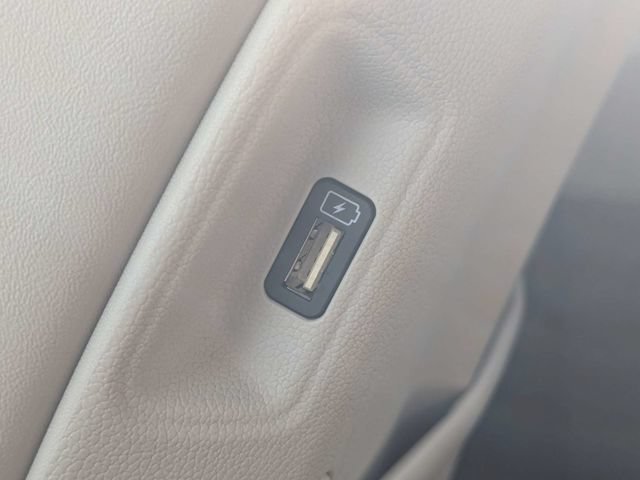 Used 2023 Kia Sorento SX FWD image 16