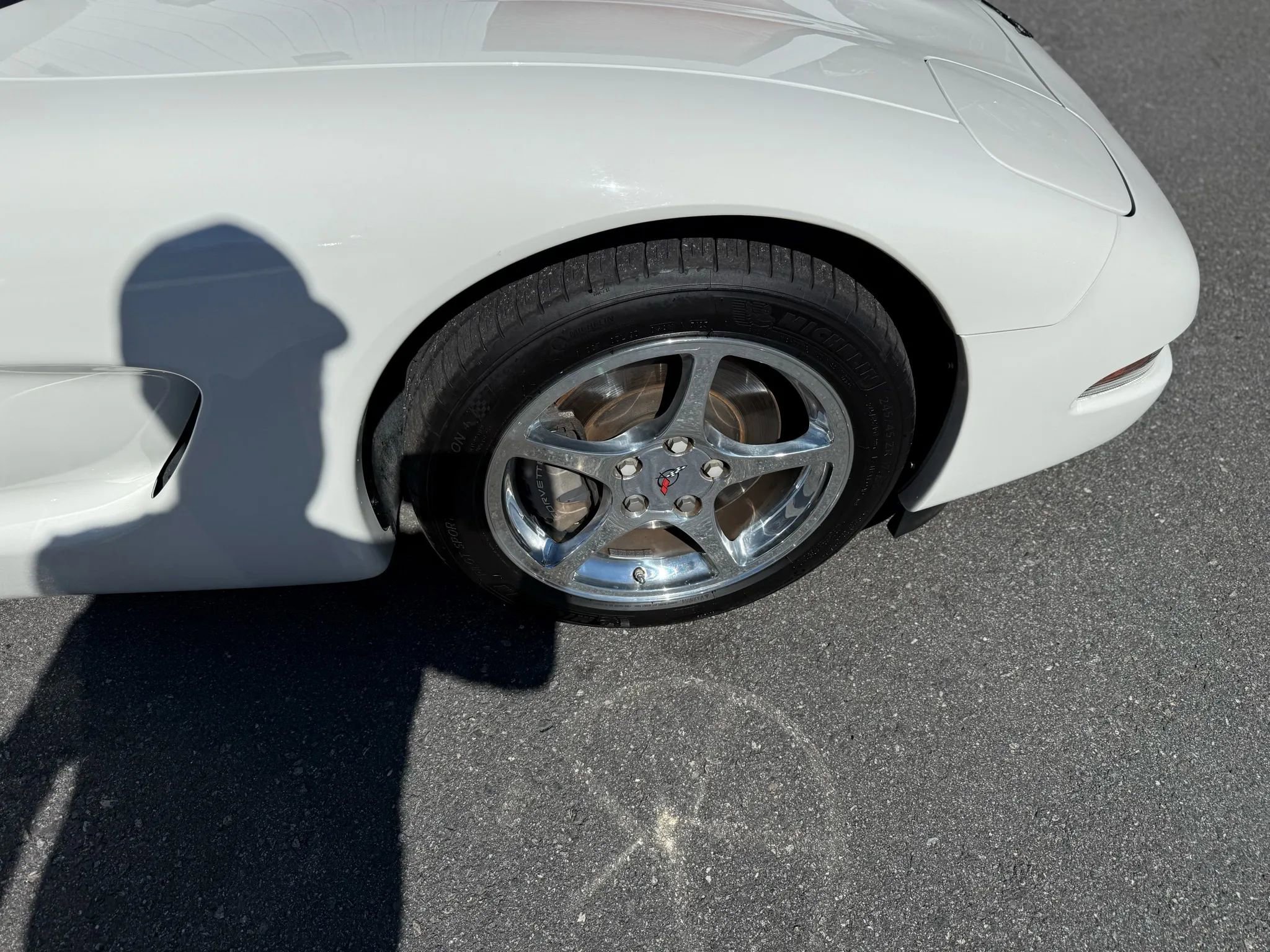 Used 2001 Chevrolet Corvette Coupe w/ Preferred Equipment Group2 image 34