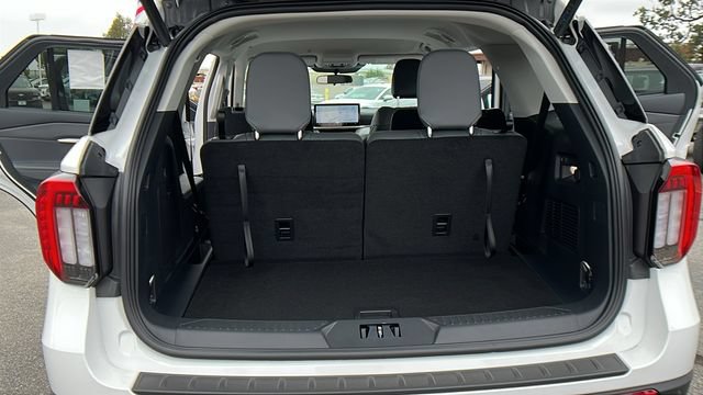 New 2026 Ford Explorer Active w/ Active Comfort Package RWD image 12
