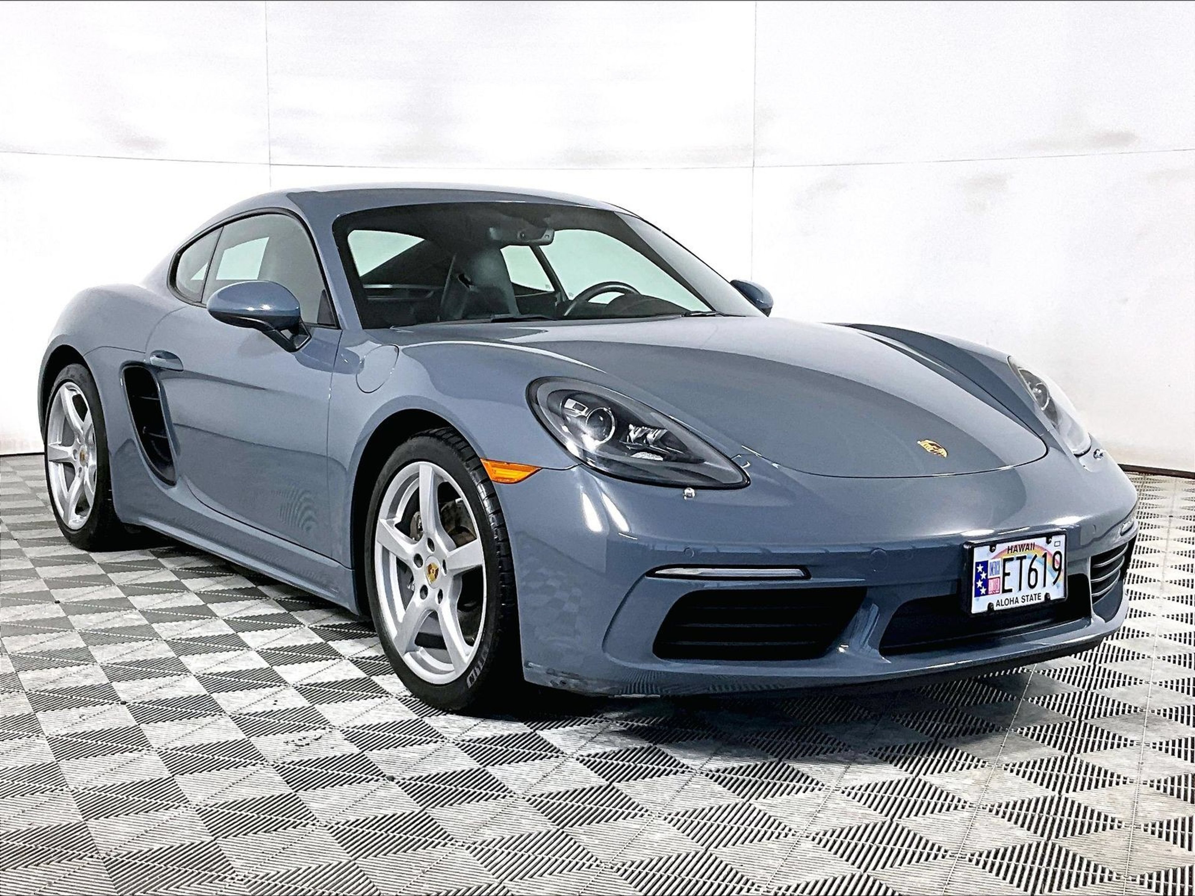 Certified 2018 Porsche 718 Cayman RWD image 7