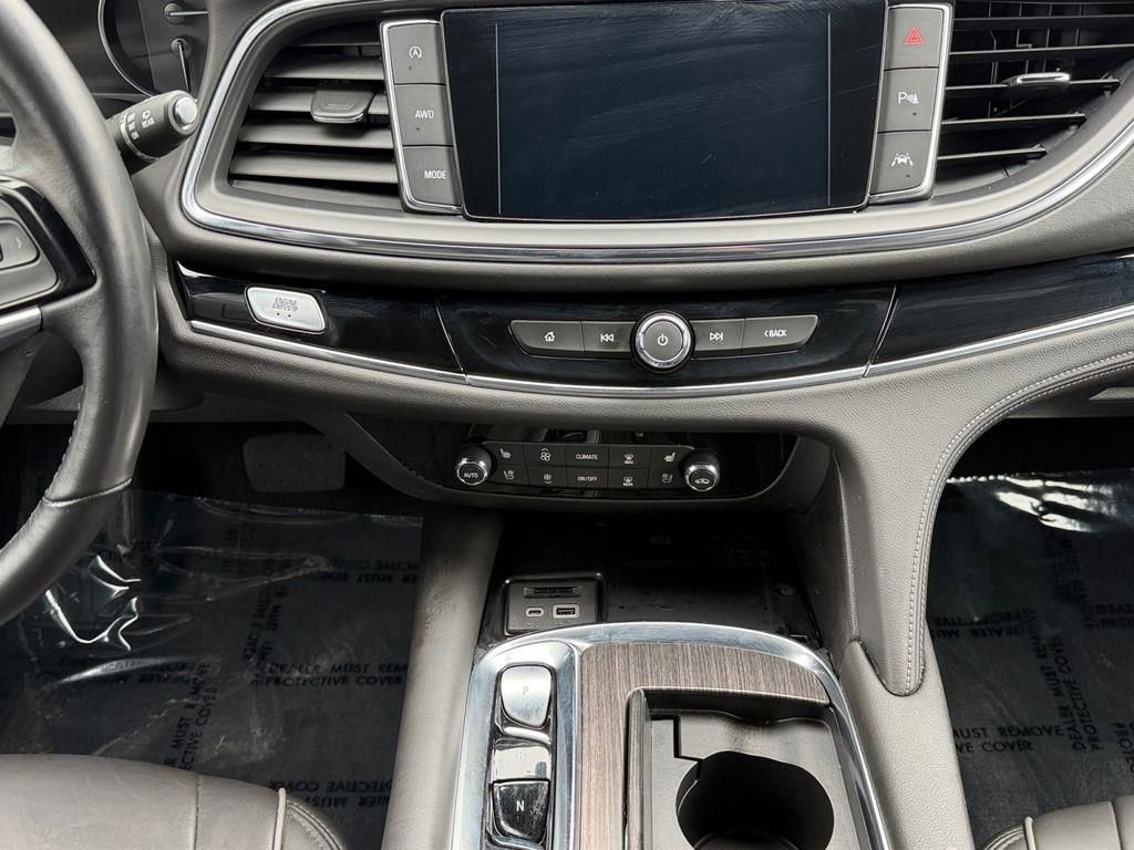 Used 2022 Buick Enclave Avenir w/ Avenir Technology Package image 11