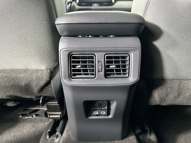 Certified 2025 Toyota RAV4 XLE image 30