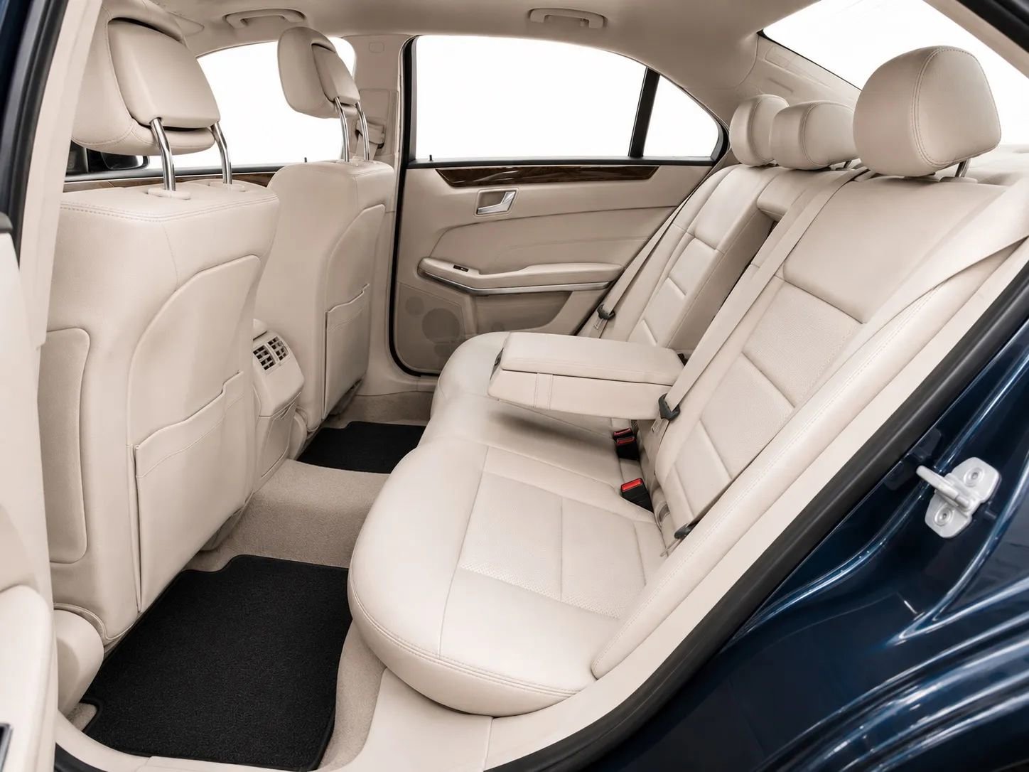 Used 2016 Mercedes-Benz E 350 Sedan image 11