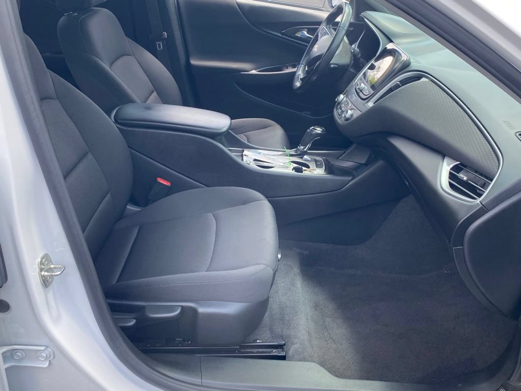 Used 2020 Chevrolet Malibu RS w/ LPO, Convenience Package 1 FWD image 16