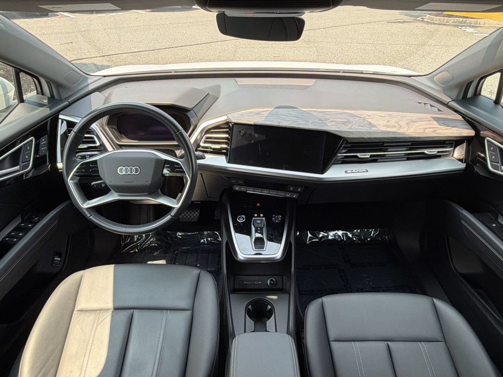Used 2023 Audi Q4 e-tron Premium w/ Convenience Package RWD image 15