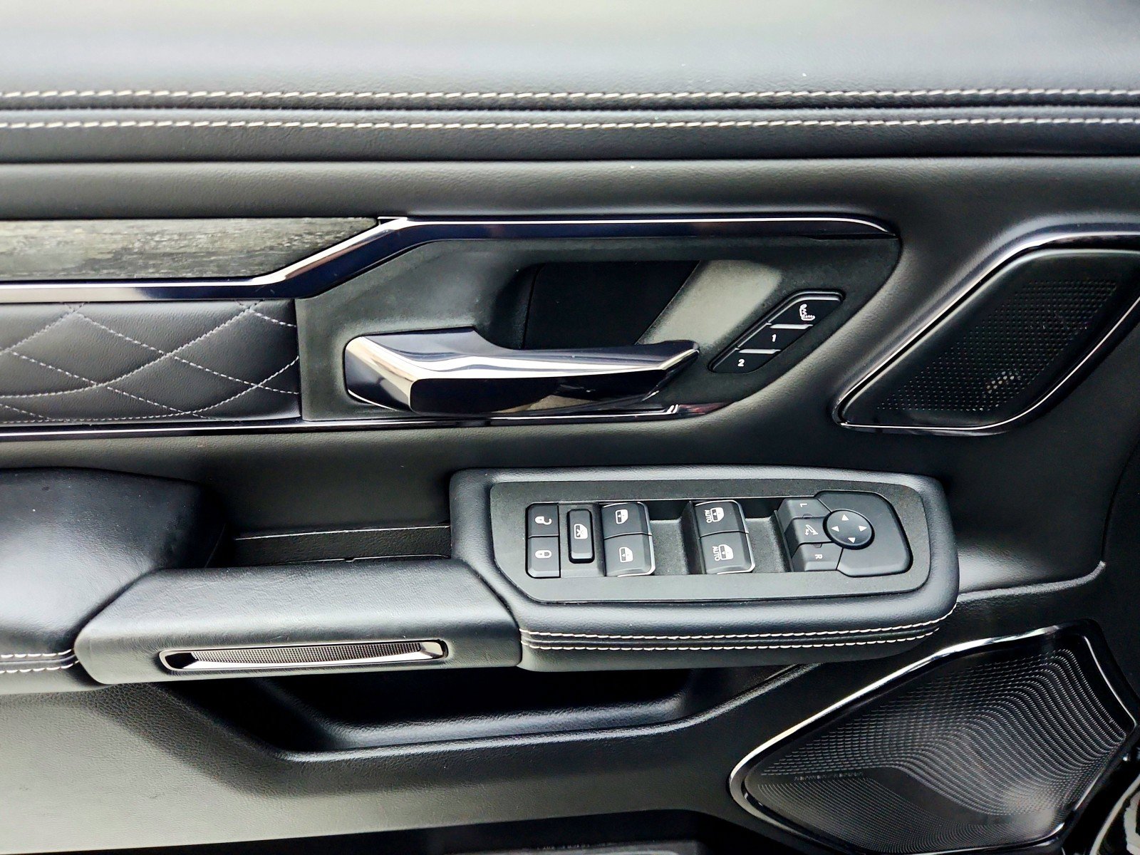 Used 2025 RAM 1500 Limited w/ Bed Utility Group image 13