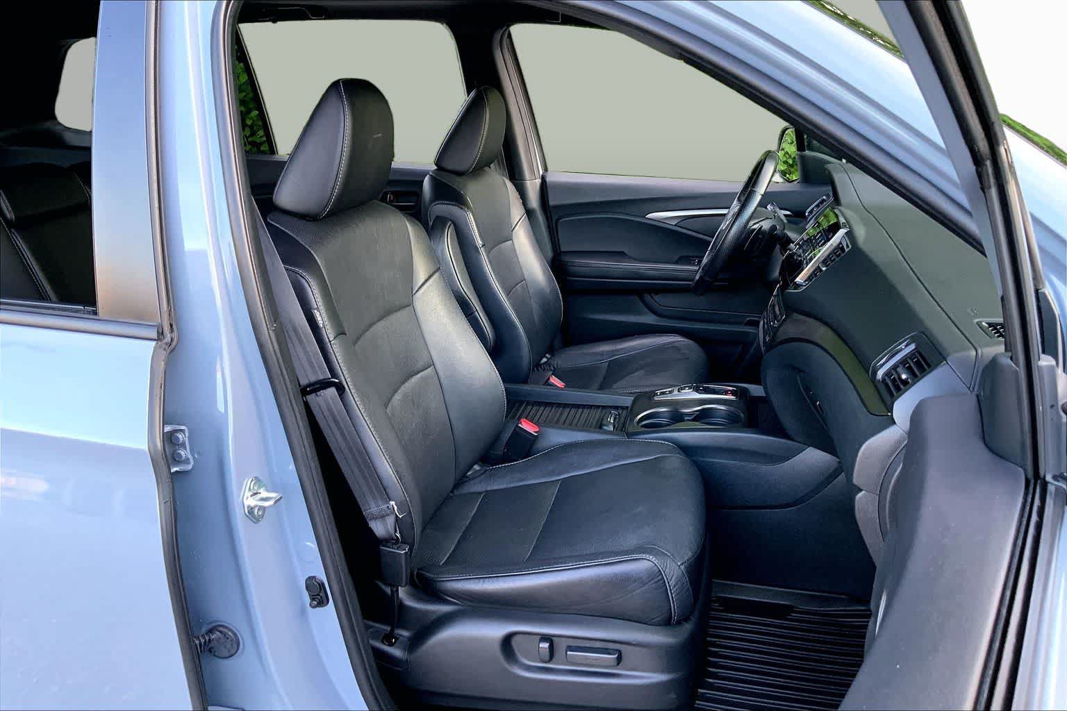 Used 2023 Honda Passport EX-L image 8