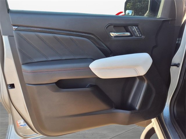 Used 2024 GMC Canyon AT4X image 22