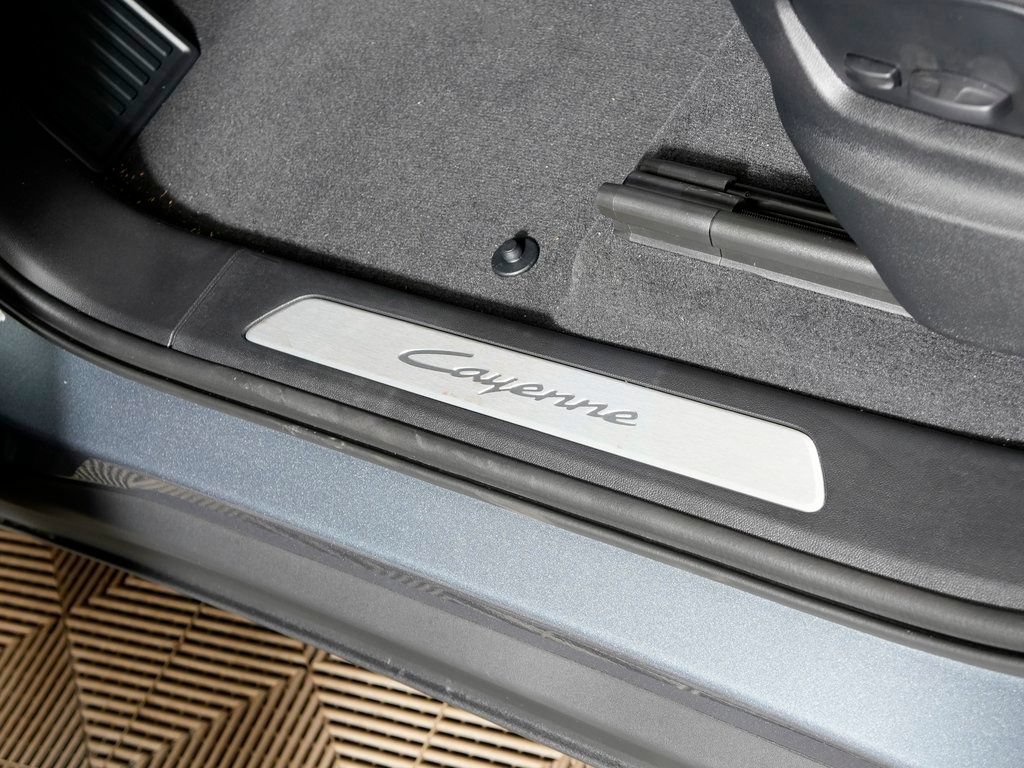 Certified 2026 Porsche Cayenne Coupe AWD/4WD image 17
