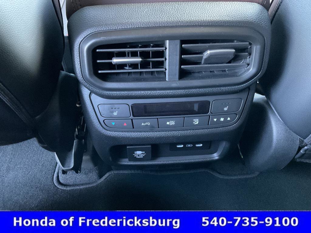 Certified 2025 Honda Pilot Elite image 34
