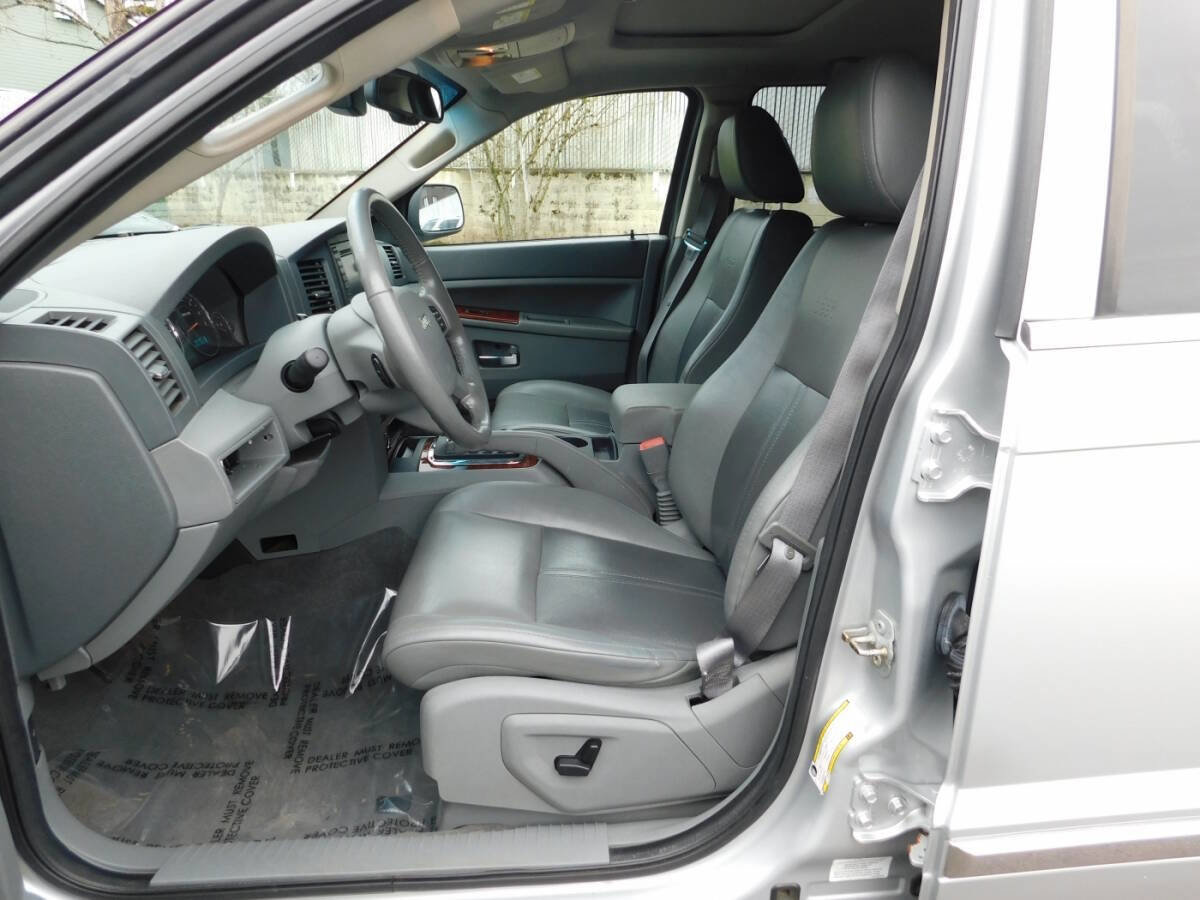 Used 2006 Jeep Grand Cherokee Limited image 7