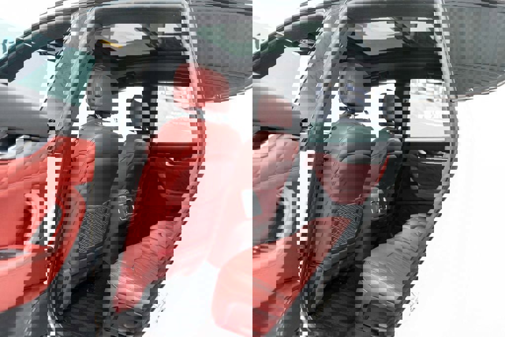 Used 2022 Maserati Levante GT image 28