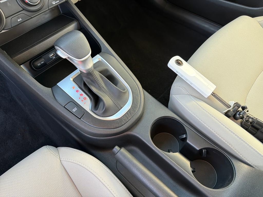 Used 2023 Kia Forte LXS image 27