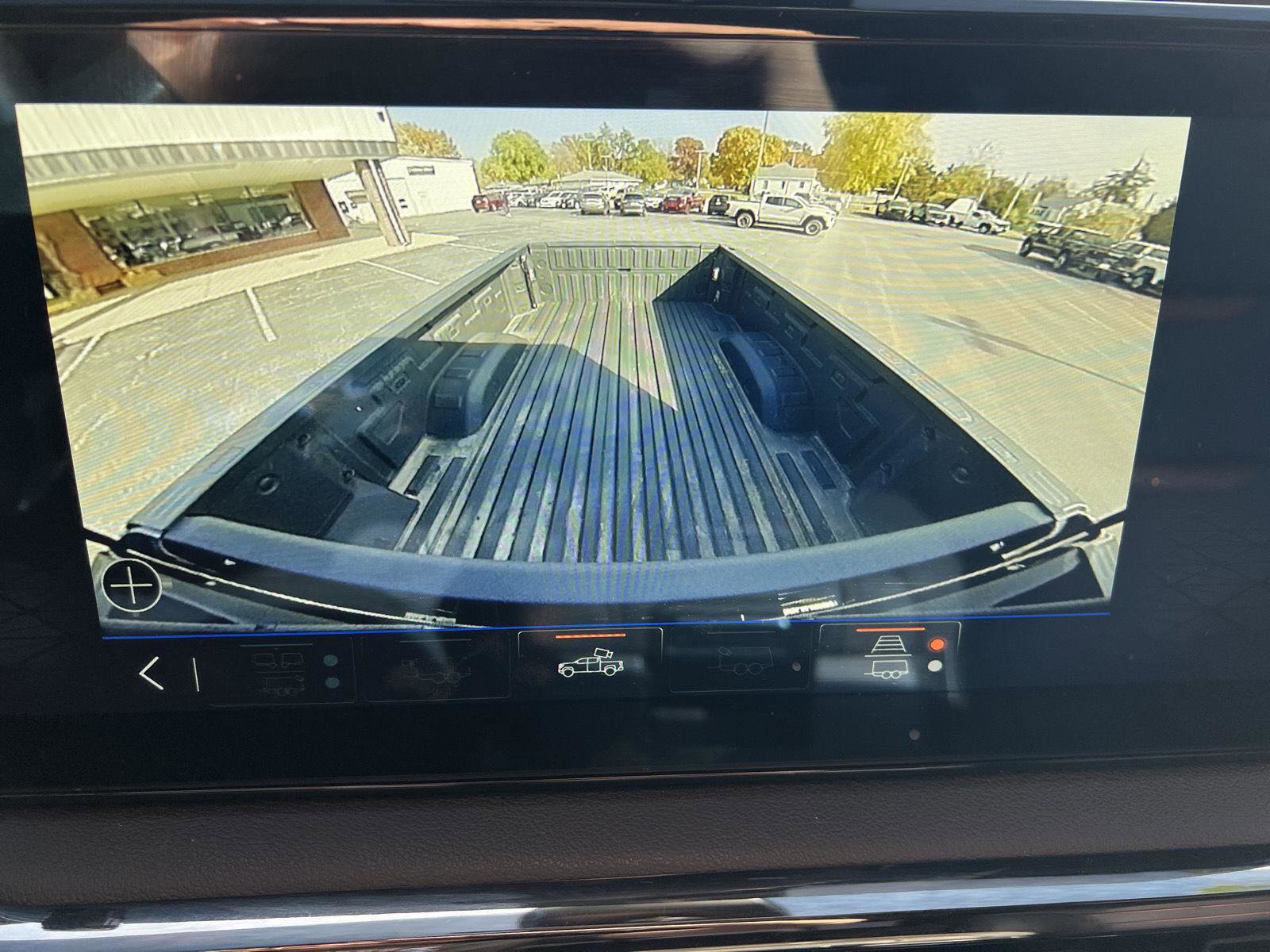 Used 2024 GMC Sierra 2500 AT4 w/ AT4 Preferred Package image 31