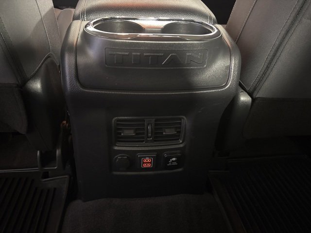 Used 2021 Nissan Titan SV w/ SV Convenience Package image 25