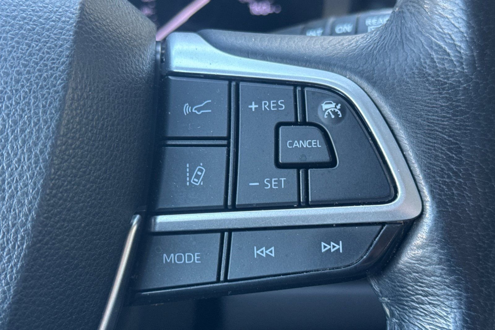 Used 2021 Toyota Sienna XLE w/ XLE Plus Package image 33