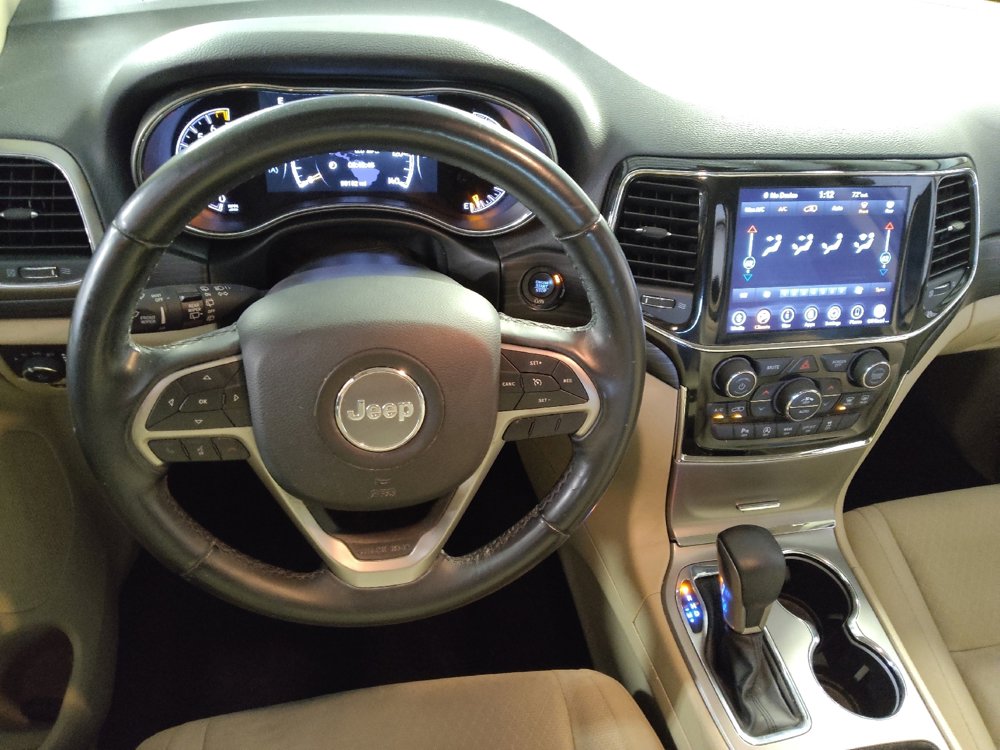 Used 2022 Jeep Grand Cherokee Laredo E AWD/4WD image 22