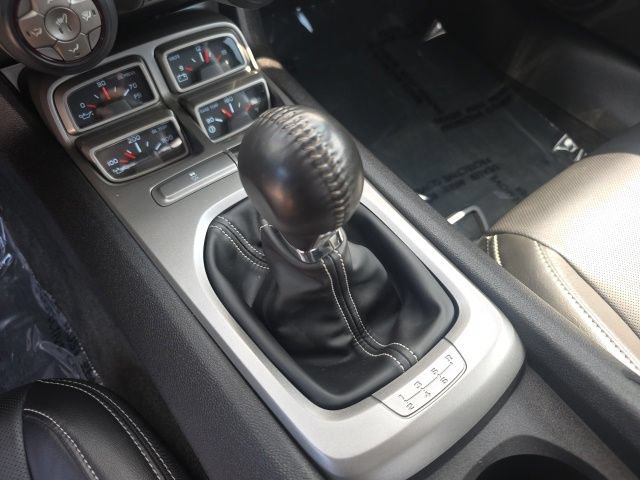 Used 2010 Chevrolet Camaro SS RWD image 21