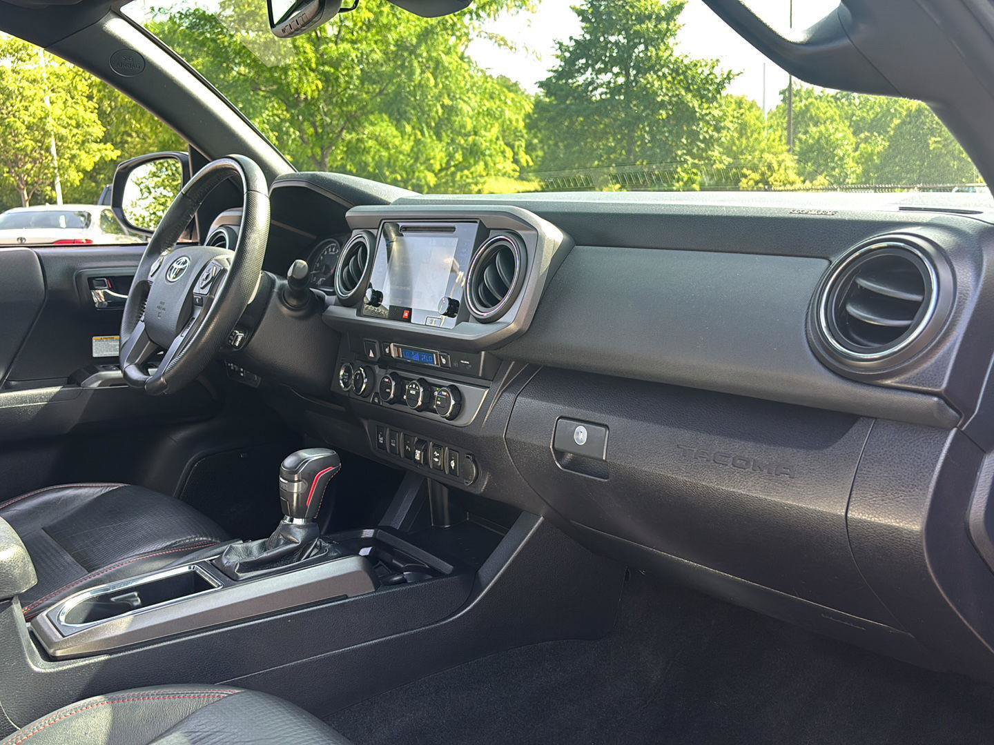 Used 2019 Toyota Tacoma TRD Pro AWD/4WD image 16