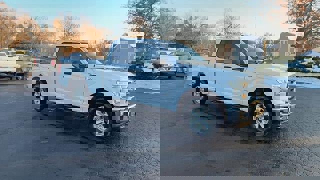 Used 2016 Ford F150 XLT w/ Trailer Tow Package image 2