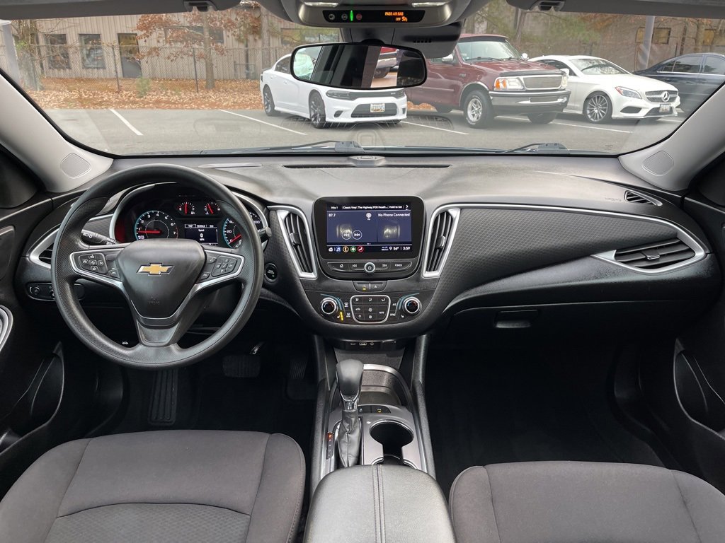 Used 2024 Chevrolet Malibu LT image 8