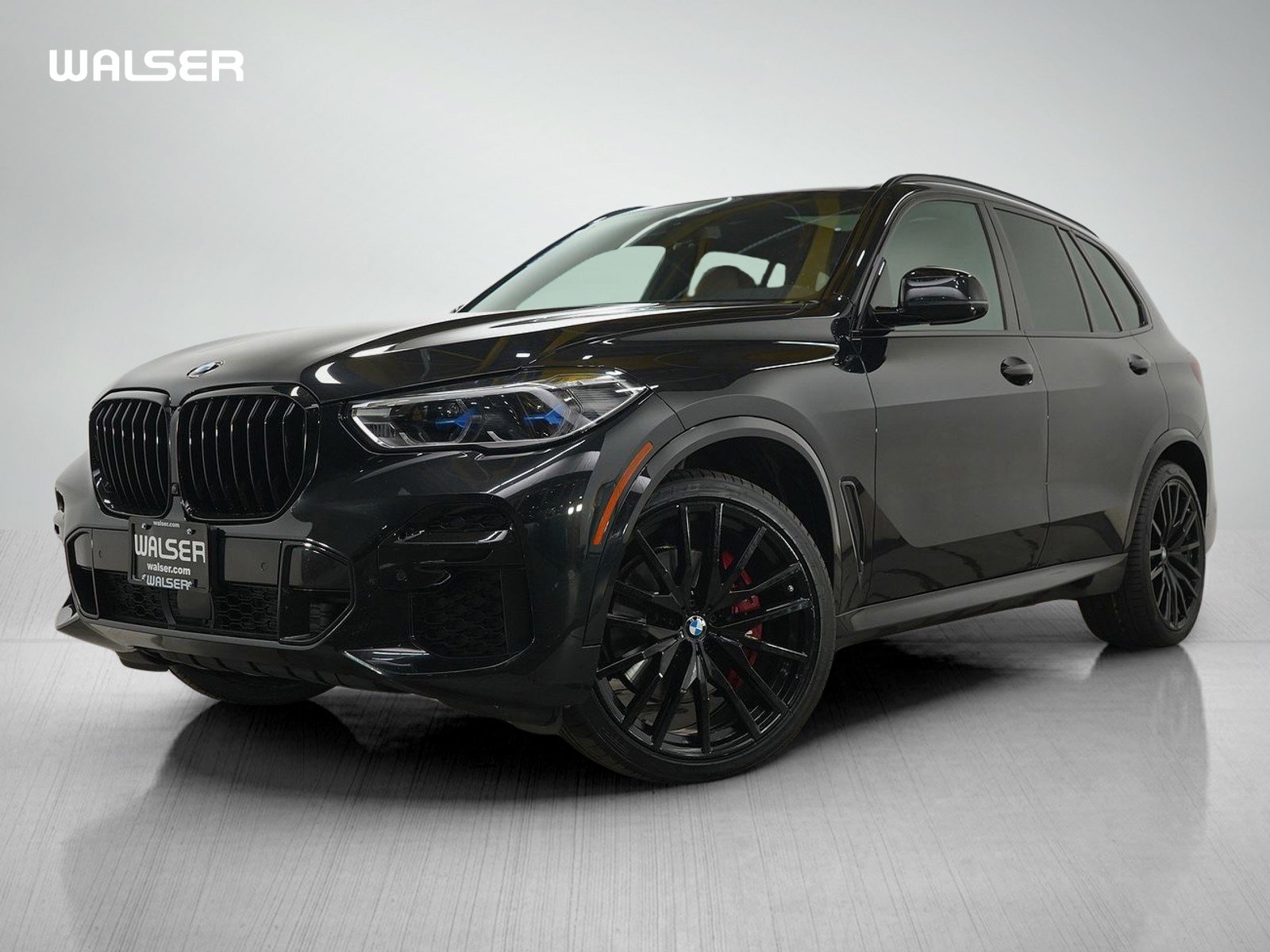 Used 2022 BMW X5 xDrive40i w/ M Sport Package AWD/4WD image 1