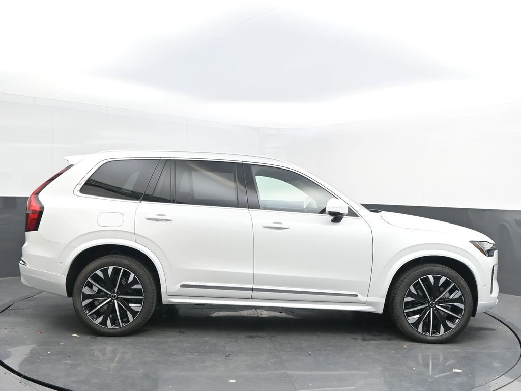 New 2026 Volvo XC90 B6 Plus w/ Protection Package Premier image 8