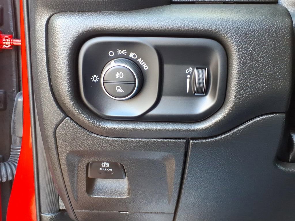 Used 2025 RAM 1500 Tradesman w/ Night Edition AWD/4WD image 15