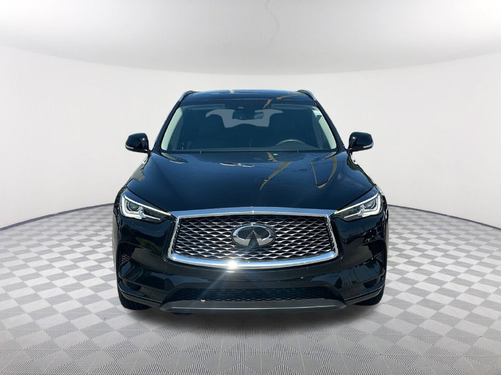 Used 2023 INFINITI QX50 Luxe FWD image 2