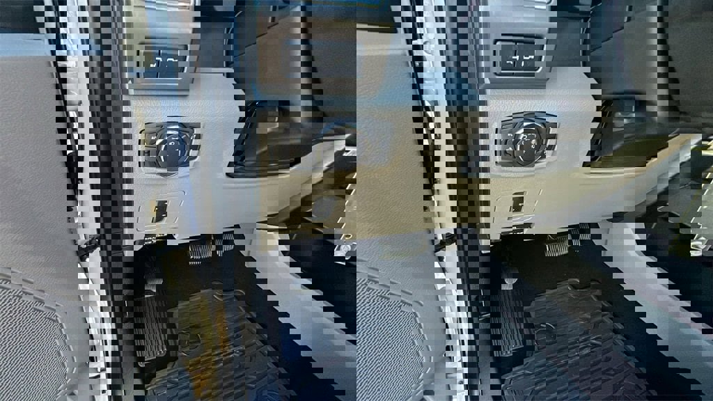 Used 2019 Ford F250 XLT w/ XLT Premium Package image 23