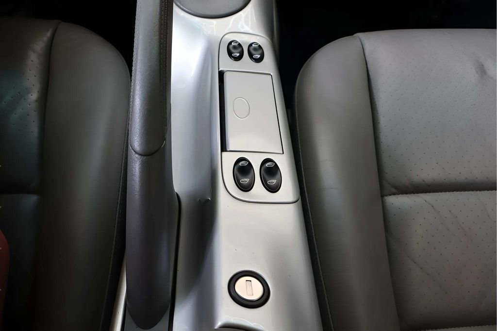 Used 2005 Porsche 911 Carrera image 10