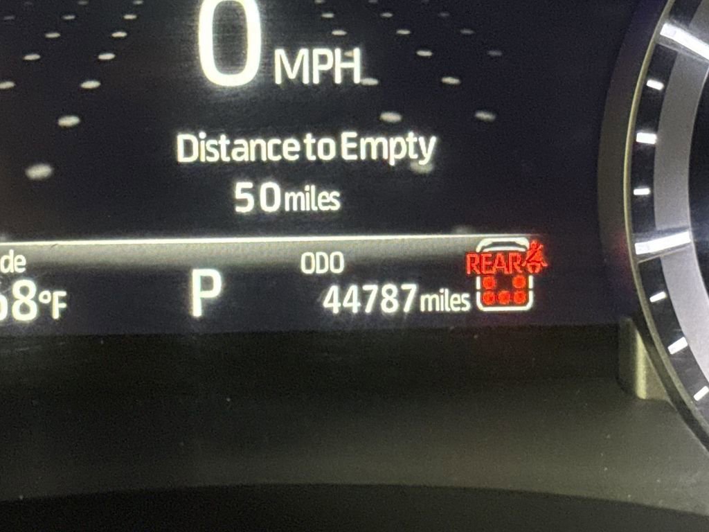 Used 2024 Toyota Highlander XLE image 12