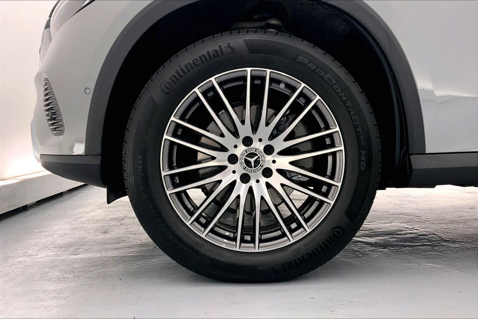 Used 2026 Mercedes-Benz GLC 300 image 8