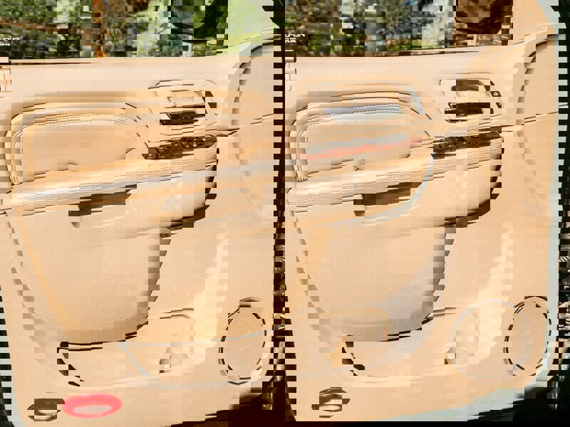 Used 2014 Cadillac Escalade ESV Premium AWD/4WD image 38