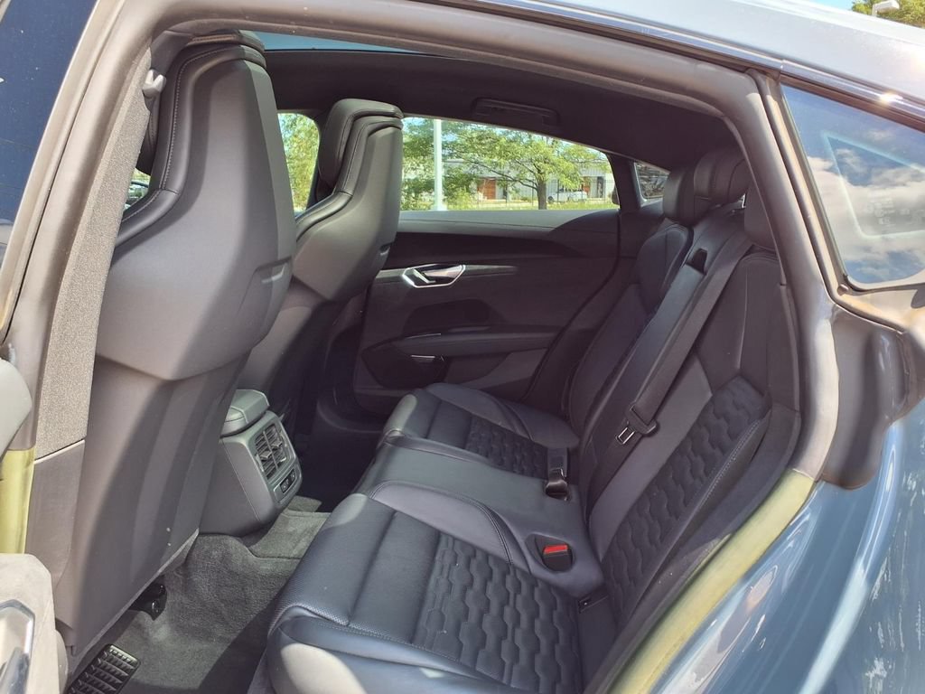 Used 2023 Audi e-tron GT Premium Plus AWD/4WD image 22