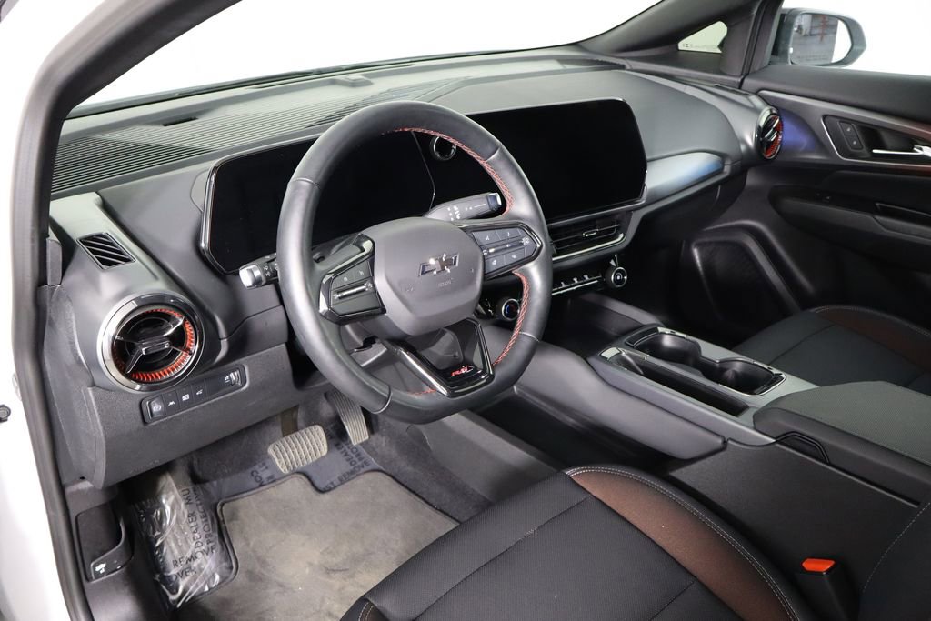 Used 2024 Chevrolet Equinox EV RS image 25