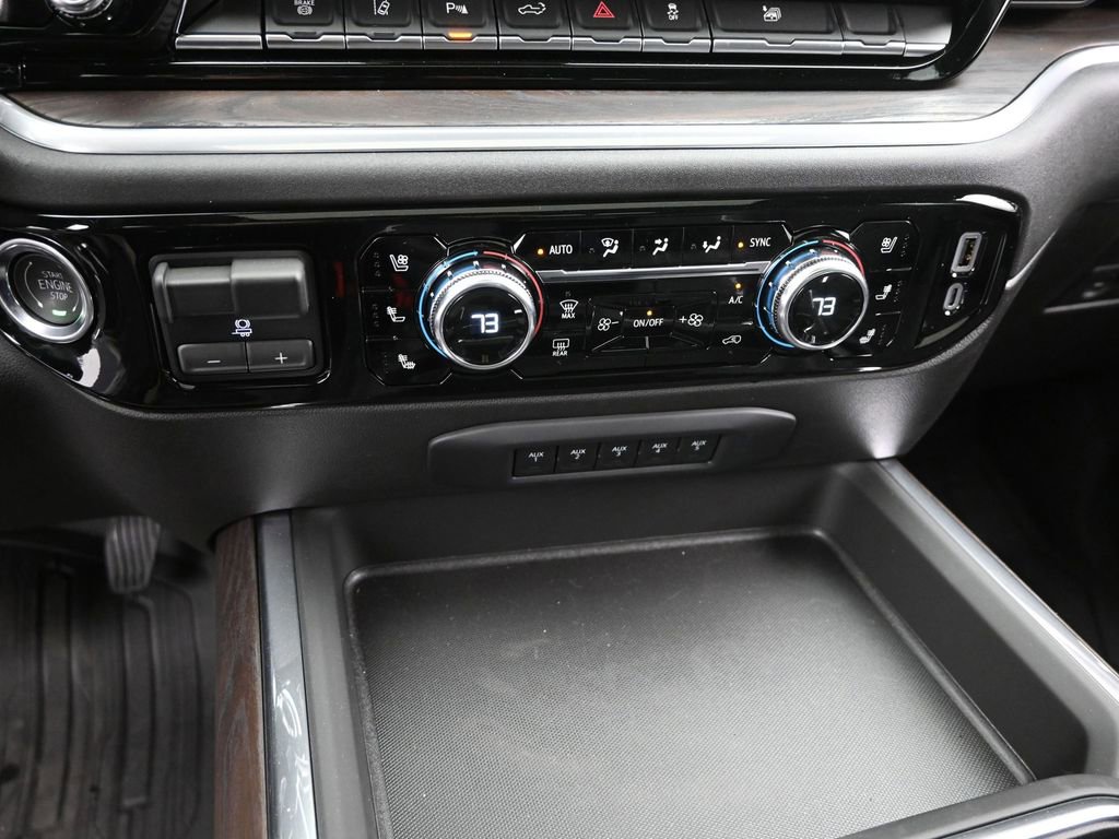 New 2025 GMC Sierra 2500 SLT w/ SLT Premium Package image 18