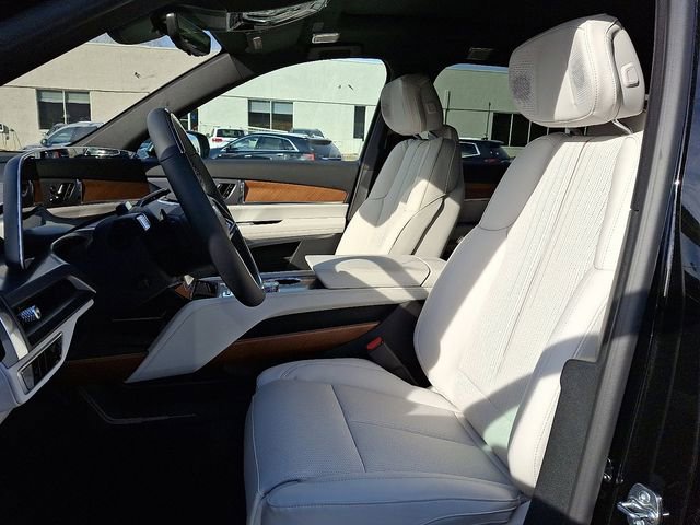 New 2026 Cadillac Vistiq Luxury image 8