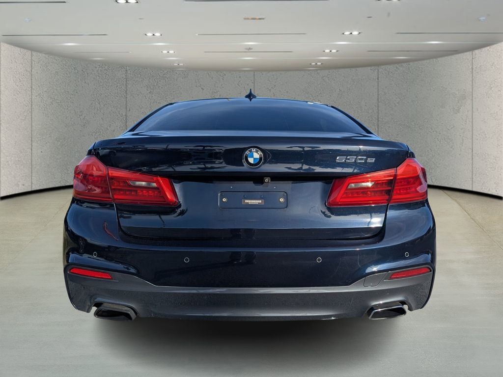 Used 2018 BMW 530e w/ M Sport Package 2 image 4
