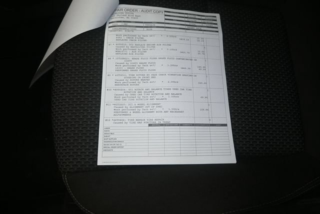 Used 2024 GMC Terrain SLE w/ Driver Convenience Package FWD image 5